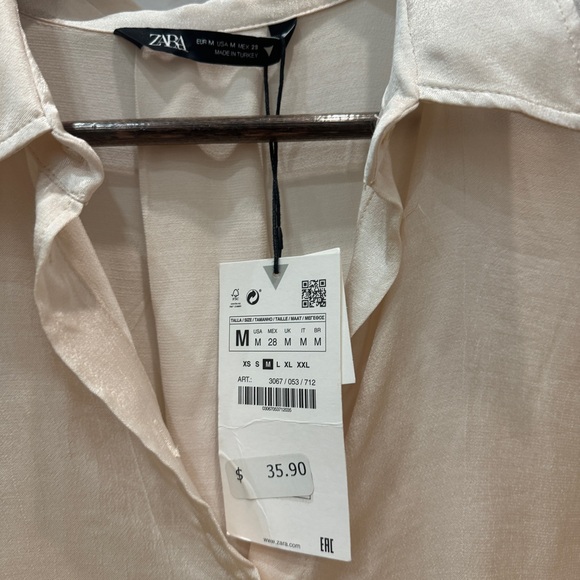 🆕 ZARA Satin Blouse! - Picture 6 of 7